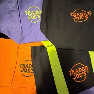 Trader Joe's Halloween Tote Bag Set